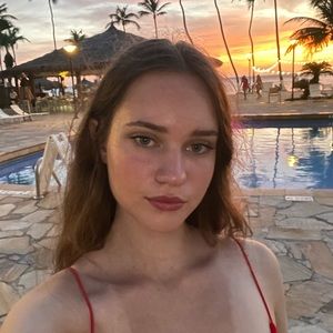 Meet your Posher, Ayla